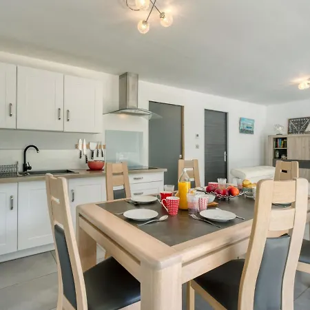 Oceane By Interhome Holiday home Lacanau